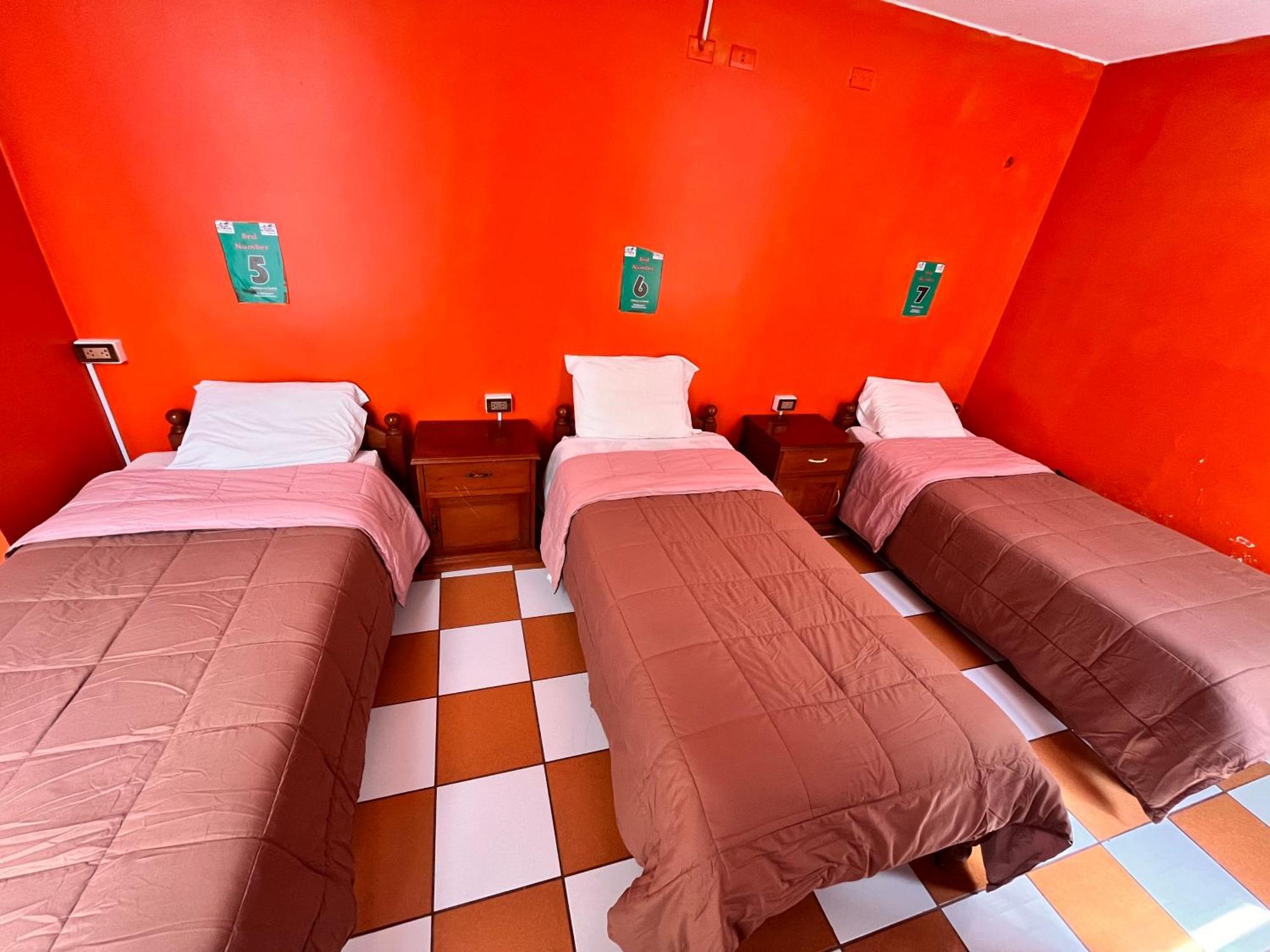 Sunrise Guest House Уарас Екстериор снимка